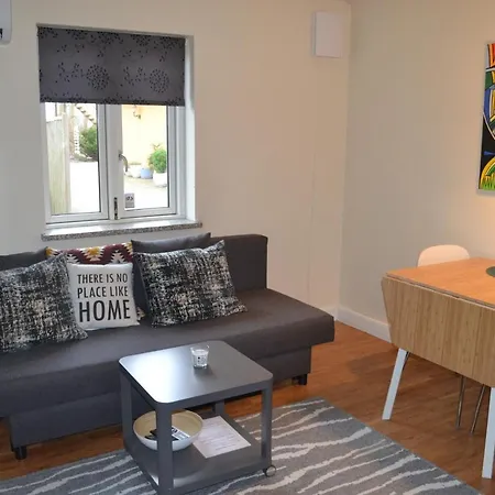 Ad Apartament *